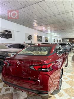 نيسان فيرسا